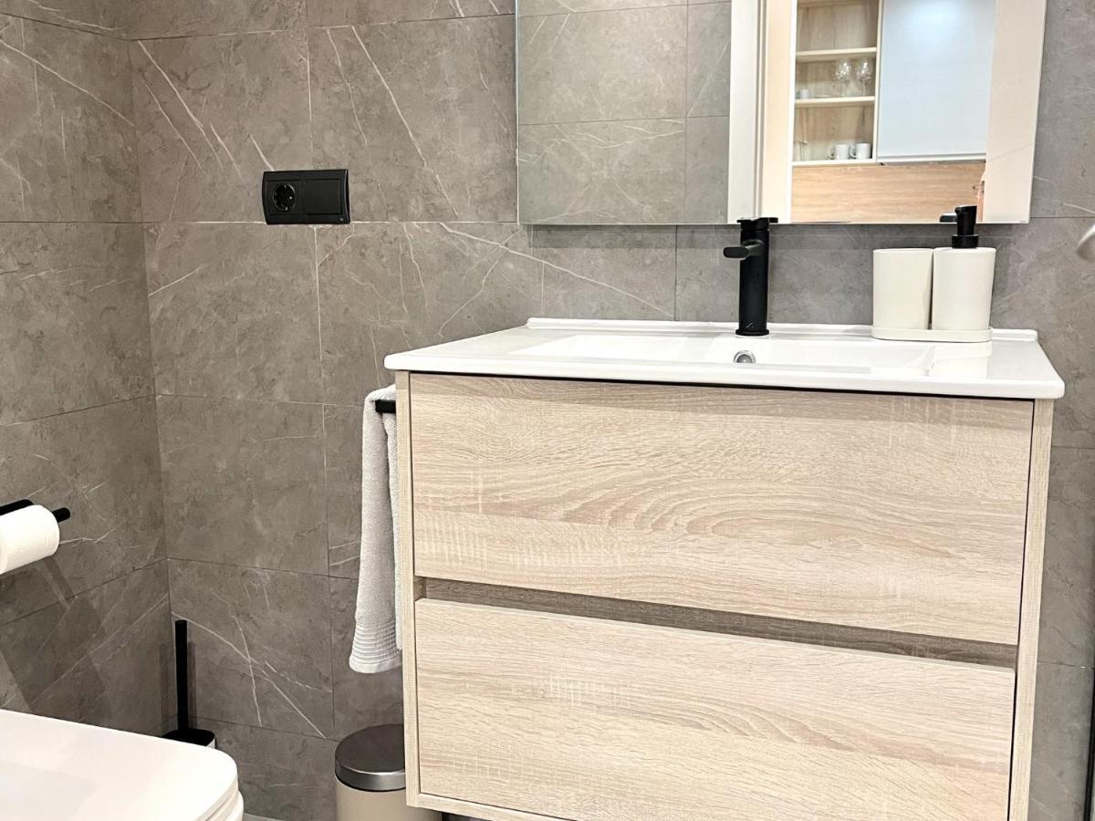 Apartbeach Michelangelo De Luxe Climatizado Y Junto Playa 08 Салоу Екстериор снимка